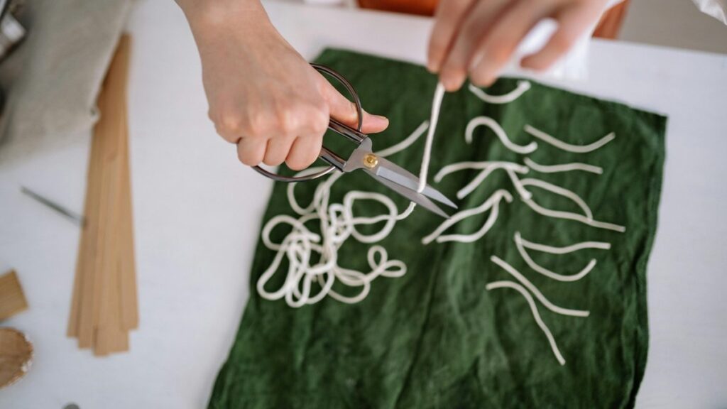 youtube tv cord cutting - Photo by Yan Krukau on Pexels