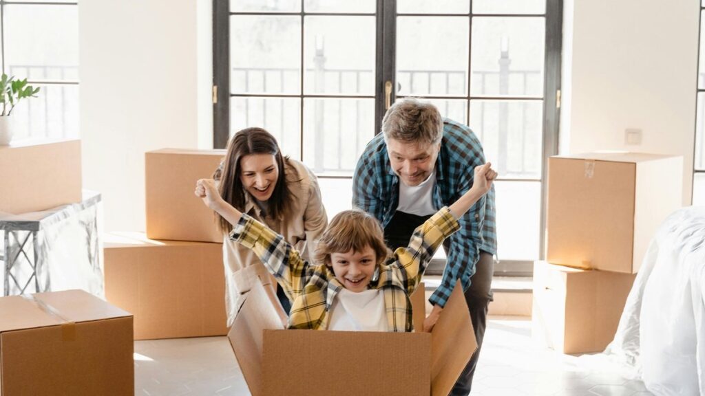 debian apt package manager - Photo by MART PRODUCTION on Pexels