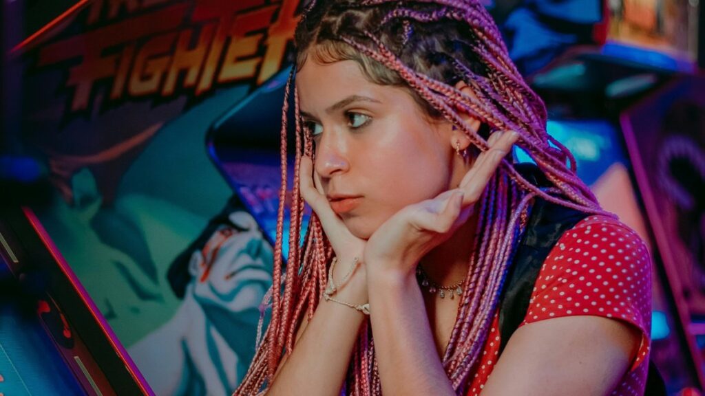 mortal kombat retro gaming - Photo by Evellyn Cardoso on Pexels