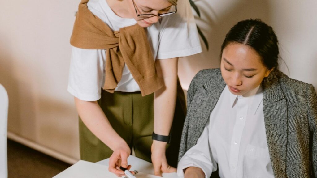 technology presentation modern device - Photo by Tima Miroshnichenko on Pexels