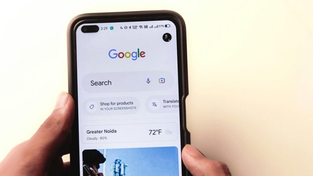 smart home google assistant - Photo by Sanket Mishra on Pexels