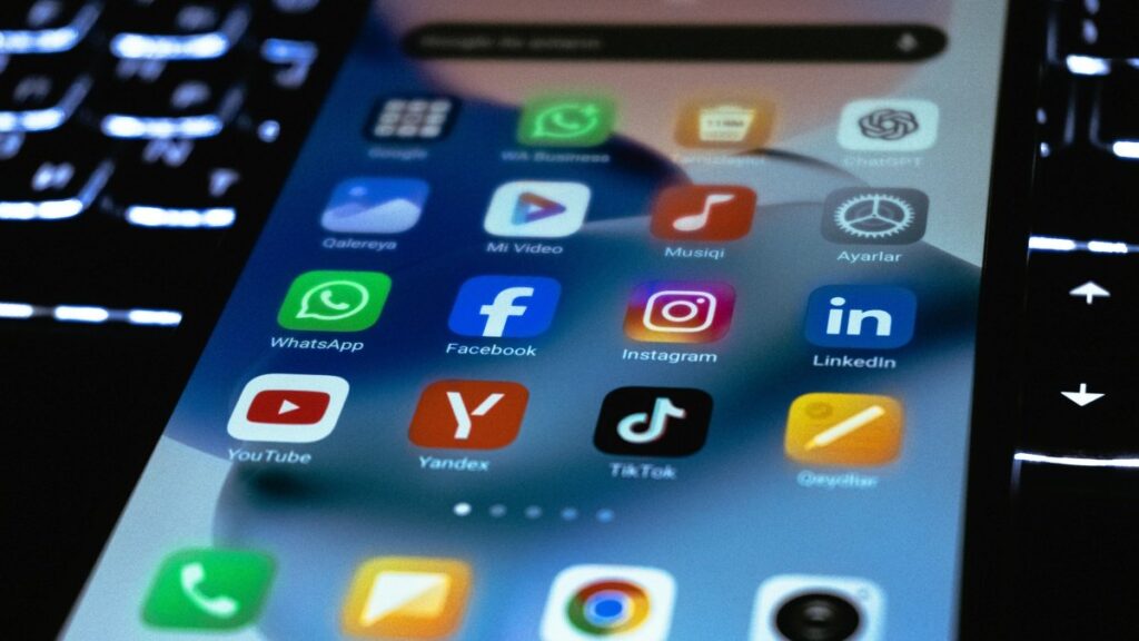 youtube direct messaging - Photo by Zulfugar Karimov on Pexels