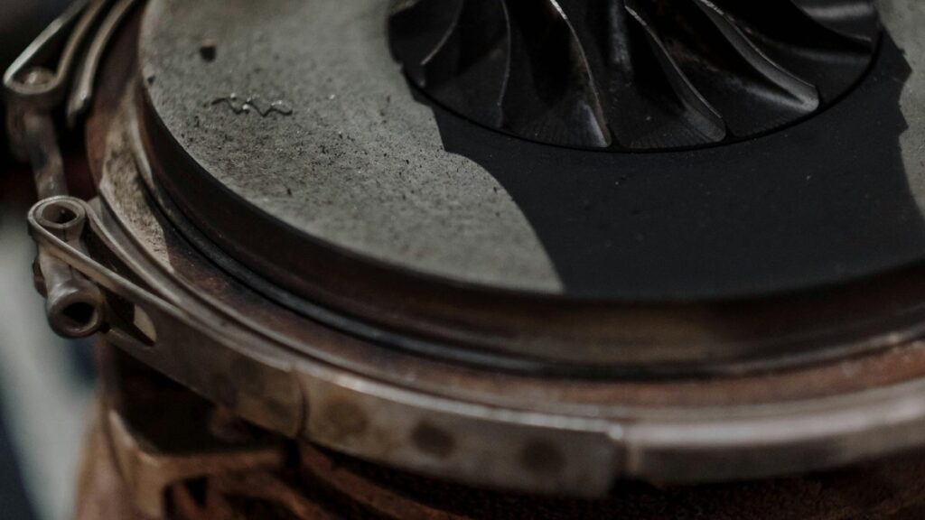 4-cylinder engines turbocharging technology - Photo by cottonbro studio on Pexels