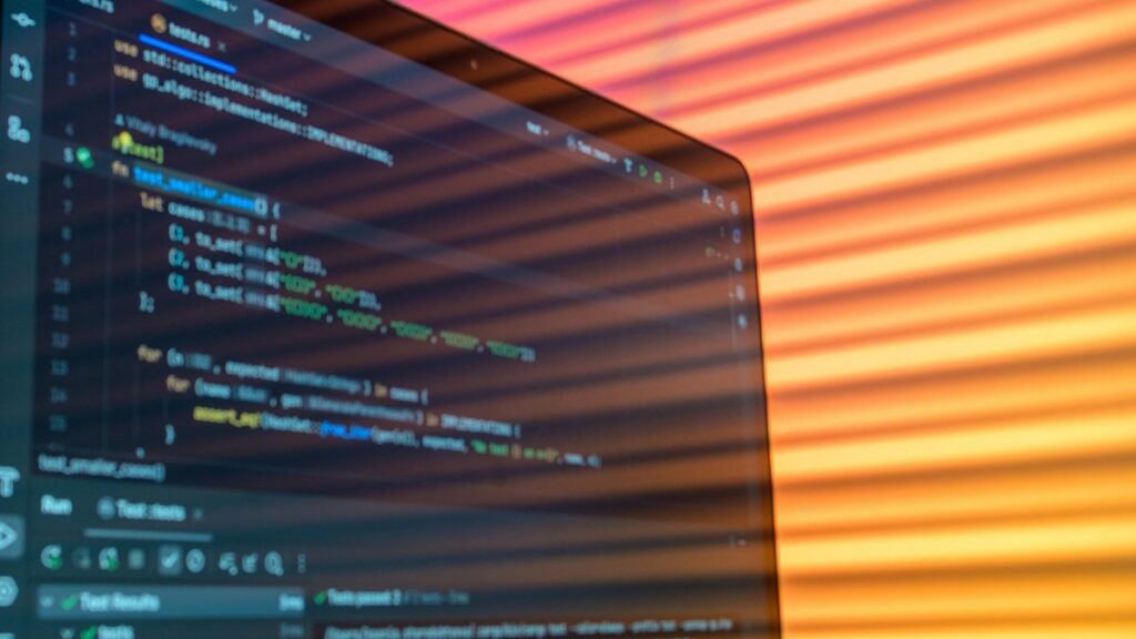 laptop computer technology workspace - Photo by Daniil Komov on Pexels