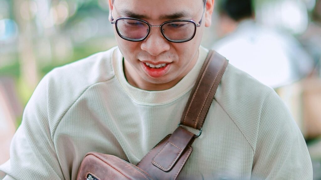 smartphone technology modern - Photo by 🇻🇳🇻🇳Nguyễn Tiến Thịnh 🇻🇳🇻🇳 on Pexels