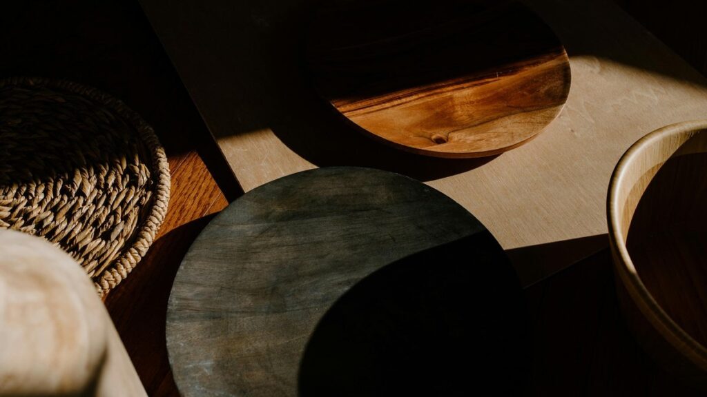 anker charger - Photo by Tara Winstead on Pexels