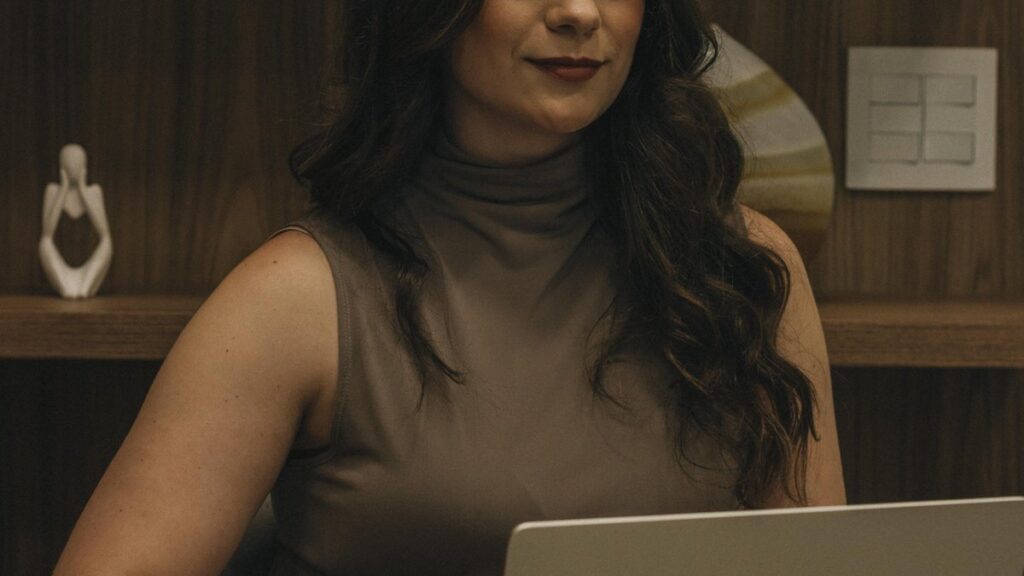 laptop computer technology workspace - Photo by Mayara Caroline Mombelli on Pexels